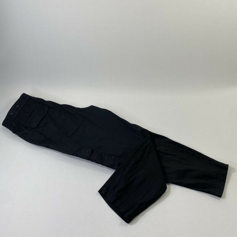 120-533 Chicos, Black, Size: 15
black linen pants with pockets cropped 69% linen 29% cotton 2% spandex  good