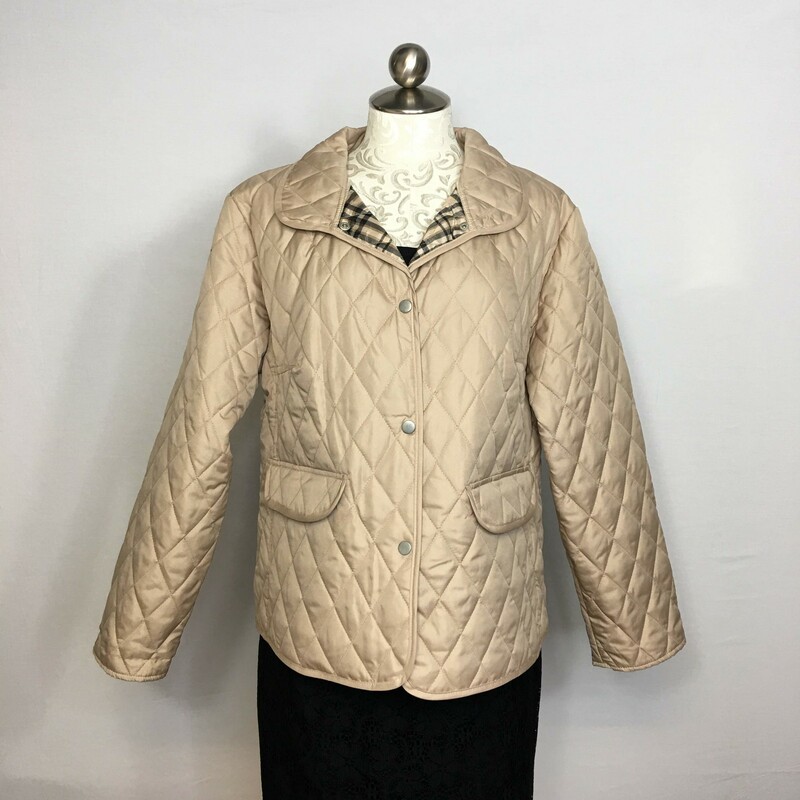121-032 Jane Ashley, Beige, Size: L
beige quilted long sleeve button down jacket 100% polyesther