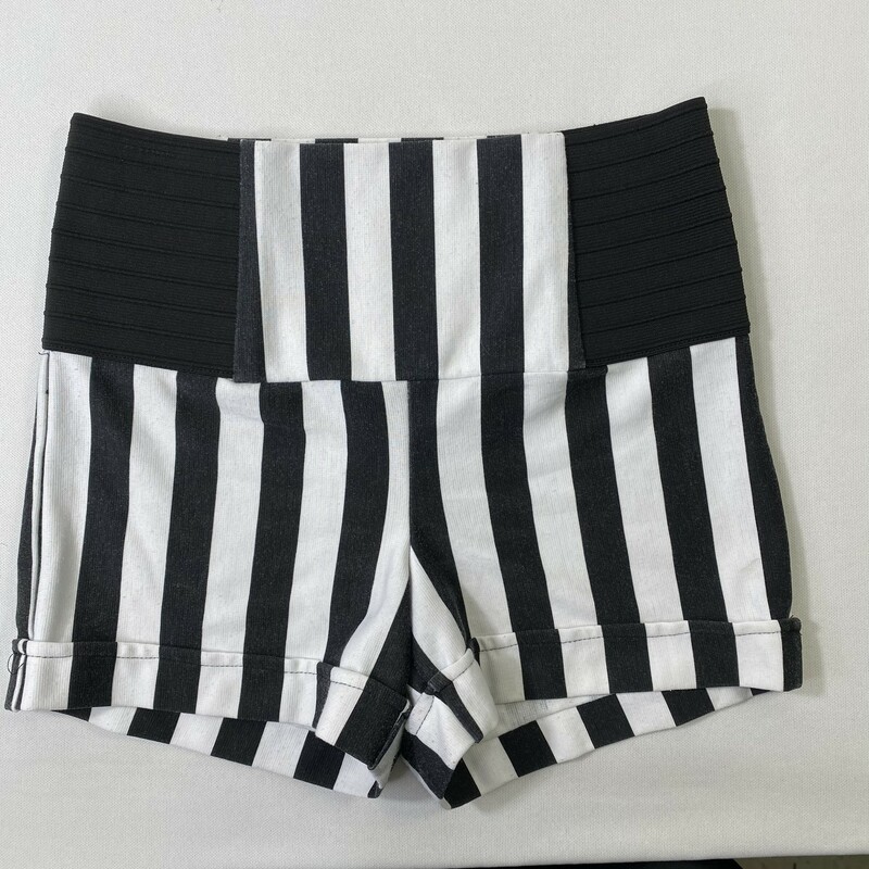 125-118 Lime, White An, Size: Medium black and white striped spandex shorts 89% polyester 7% rayon 4% spandex  good