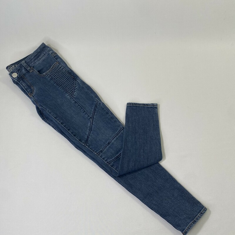 125-130 American Eagle Size 4
-textured blue denim jeggings 71% cotton 14% polyester 14% viscose 1% elastane  good condition