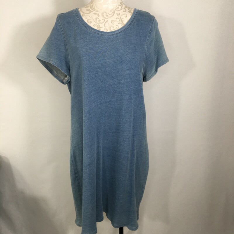 126-009 No Tag, Blue, Size: Xl faded blue straight dress 88% cotton 12% polyester  good