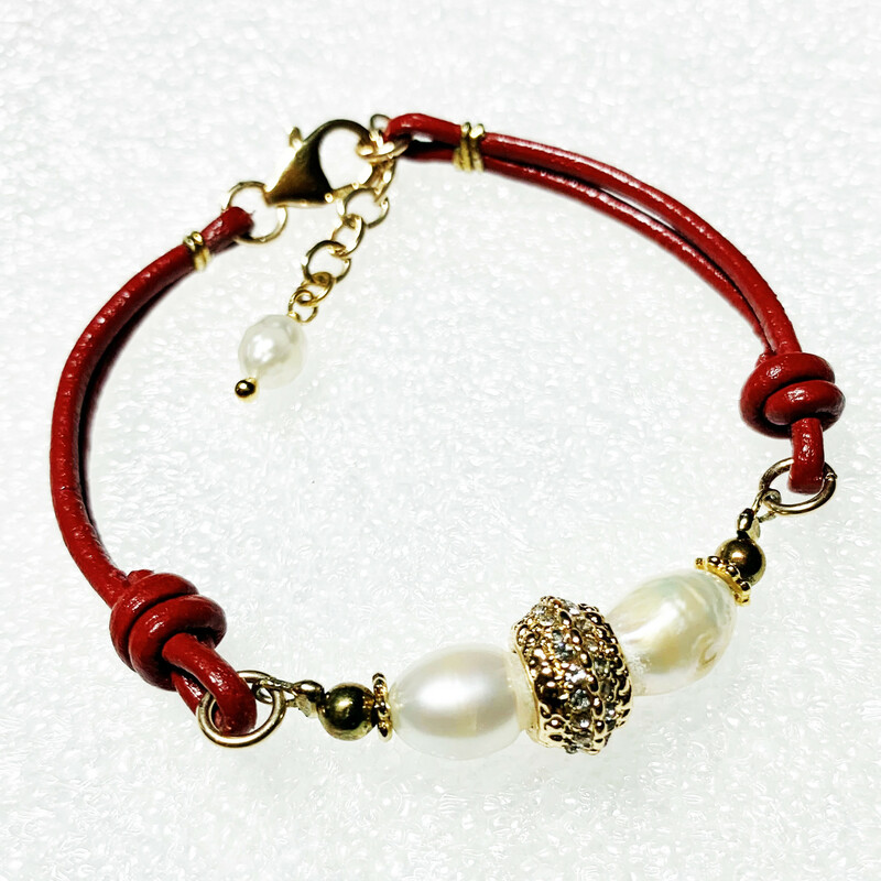 Kandy Br0011-r 7, Red, Size: Bracelet
1.5 Original Red Round Leather - Freshwater Pearls-Gold Accessories