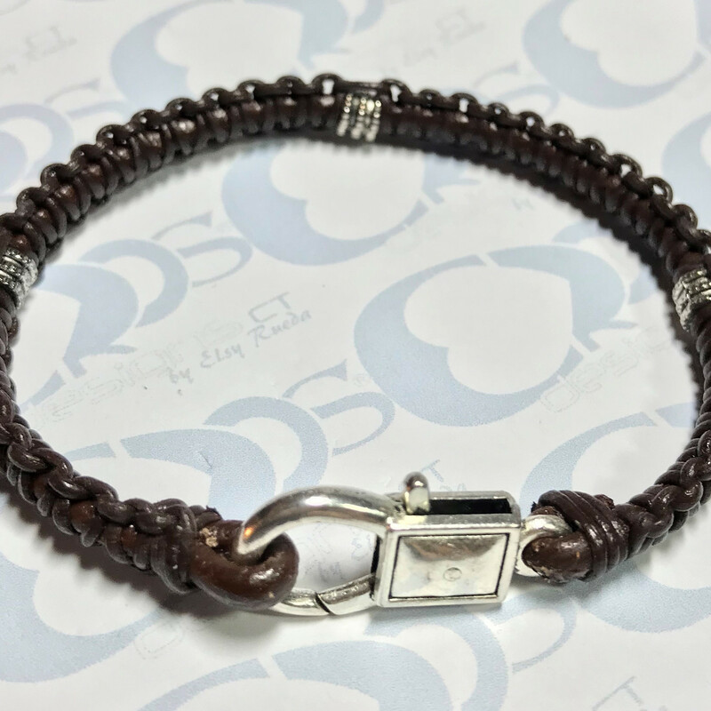 Mancho Br0015-br 8, Brown, Size: Bracelet
1mm Original Brown Round Leather-Silver Plated Accessories