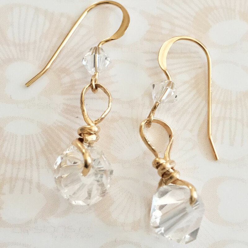 Egf-004 Ea0004-cl, Crystal , Size: Earrings
8 & 4mm Swarovski Crystals-Gold Filled Wire-Gold Filled Accessories-Fishhook Earwire Style