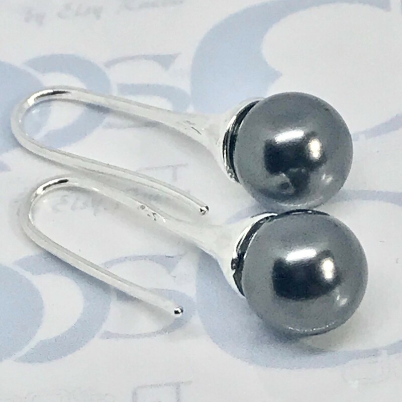 Espl-005 Ea0023-bl, Black, Size: Earrings
10mm Swarovski Pearls-Silver Plated EarHook