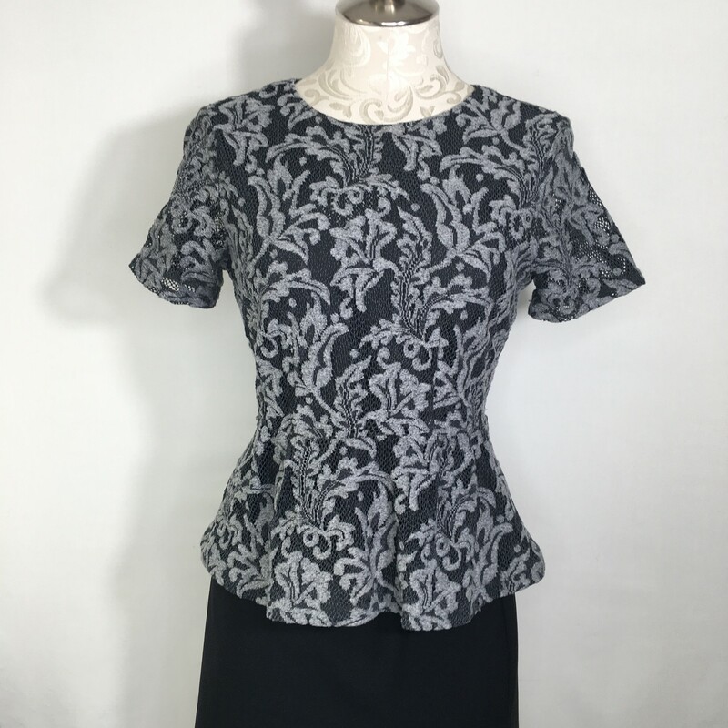 100-062 Ann Taylor, Grey, Size: Small Petite size lace short sleeve top