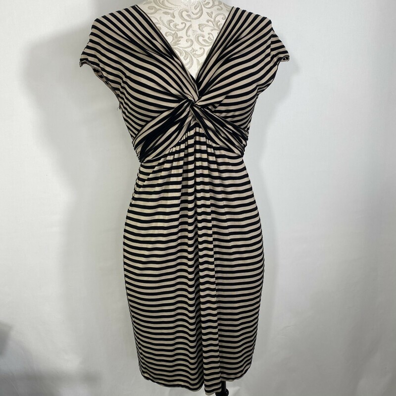 100-122 Max Studio, Black, Size: Small striped dress with knot in middle 50% rayon 45% polyester 5% spandex