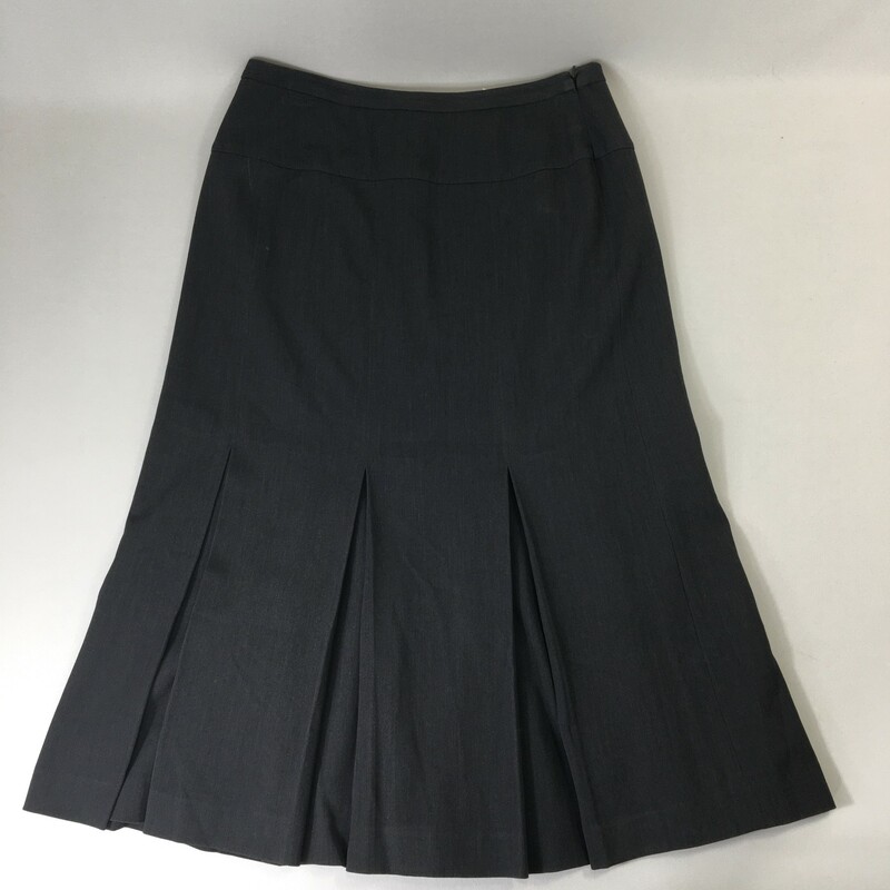 100-315 Insight Long Skir, Grey, Size: 8 long skirt with pleats at the bottom