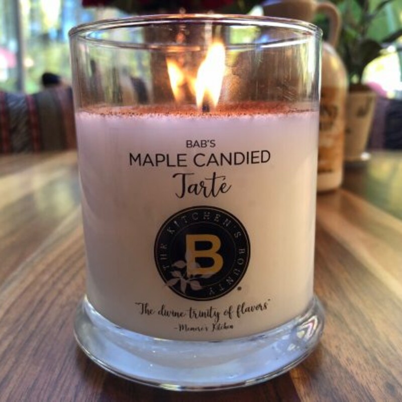 Maple Candy Tart Candle
Creme Size: 4.5inH
Warm Maple Scent
Kitchen's Bounty candles are custom-blended paraffin attractively poured into a reusable double old fashioned glass with a glass lid, great to store your spices in