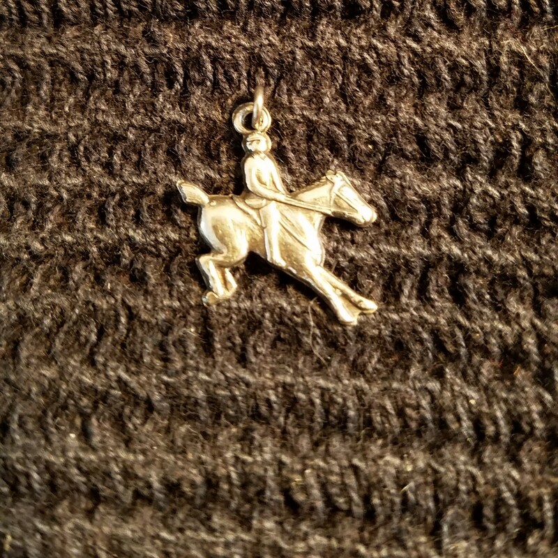 SILVER CHARM OF A JUMPER .5in X .5in
I have taken the shipping into consideration on pricing each item.
Vintage Jewelry
Estate Jewelry
The pieces are also known as Costume Jewelry.  Mostly without any marks, goldtone, non pearls are
used in Costume Jewelry.  They are Fun Statement Pieces of days gone by.