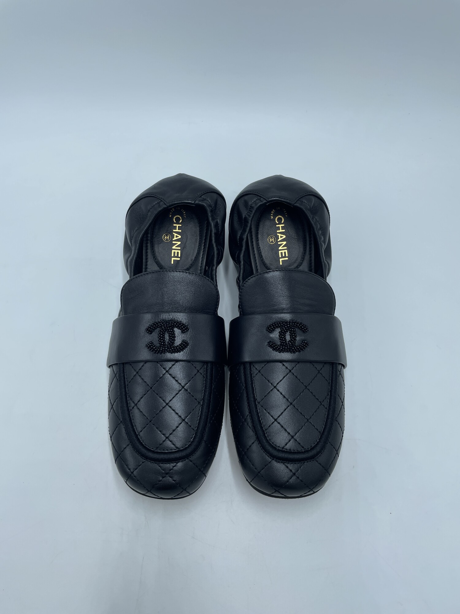 Chanel 2019 CC Quilted Leather Loafer<br />
Color:  Black<br />
 Size: 38<br />
Condition: Like New
