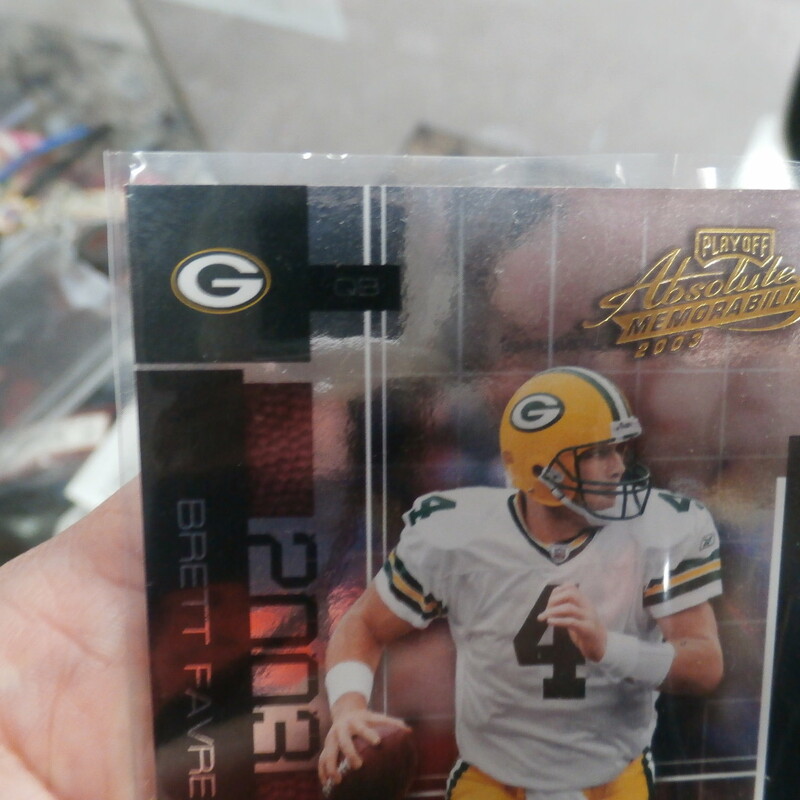 Brett Favre Green Bay Packers Lot of 4 cards (#25625)
Rating: (see below) 3 - Good Condition
Team: Green Bay Packers
Player: Brett Favre
Brand: Topps, Fleer, Bowman, Absolute
Size:   20pt
Color: multi
Material: n/a
Style:  #1. 1994 Topps #530; #2. 2000 Fleer Metal #158; #3. 2001 Bowman #50; #4. 2003 Absolute Memorabilia #71
Condition: - 3- Good condition: these 4 cards are not mint condition, they all have minor flaws, white showing on the sides; some corners are slightly rounded; small dent top L corner of the Absolute; Bowman has lots of white showing on all sides and corners, Fleer has white showing all sides and corners; topps looks crisp and square  (SEE PHOTOS)
Our cards ship in a poly mailer; penny sleeves; top loader; multi card lots ship in a thick loader together;
Shipping: FREE
Item # 25625