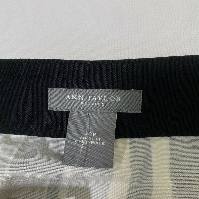 Ann Taylor Button Up Patt, Black, Size: 10 petite 97% cotton 3% lycra