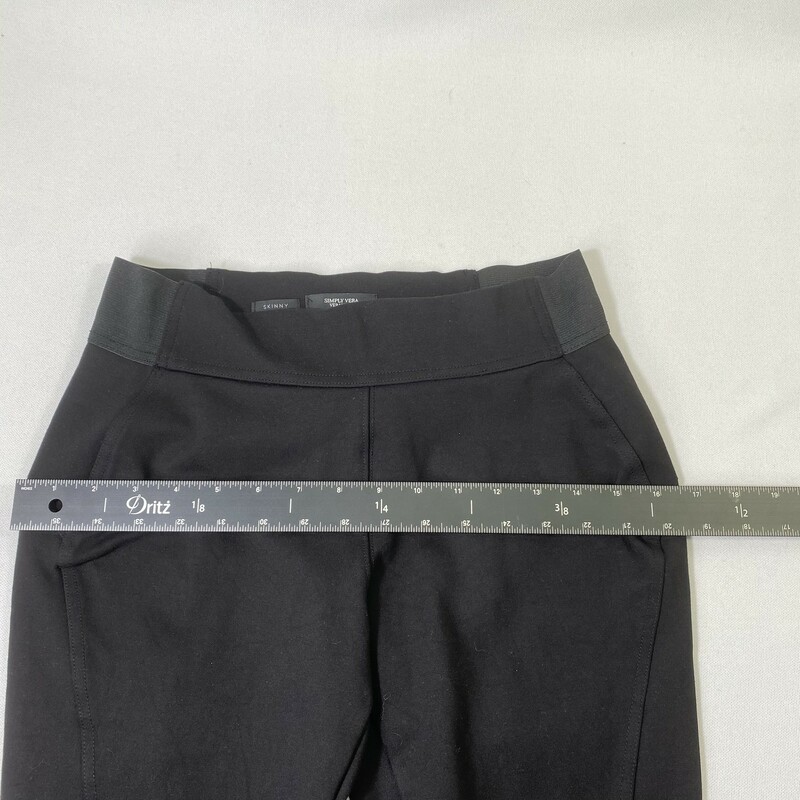 Simply Vera Skinny Short, Black, Size: Small Petite Short with elastic band around the waist