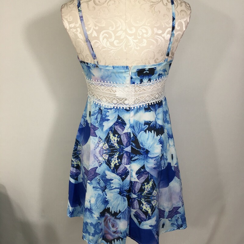 Mei Na Fashion Tank Dress, Blue, Size: Medium lace cutout around waist floral pattern