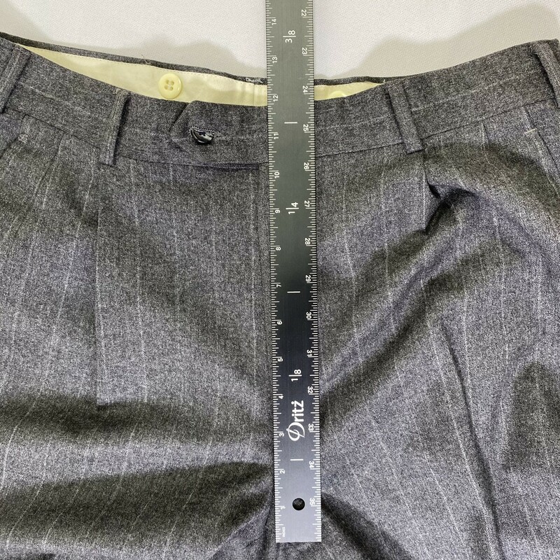 Barneys New York Suit Pan, Gray, Size: Large light gray striped