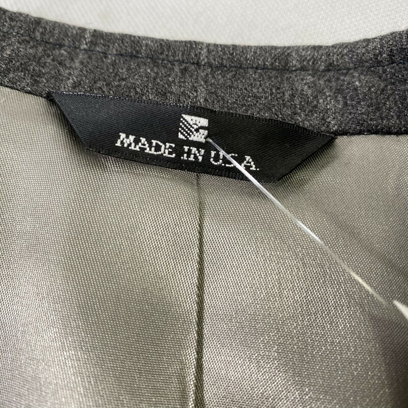 Barneys New York, Gray, Size: Large 41LG 34LG light striped jacket and pants suit 90% wool 10% cashmere