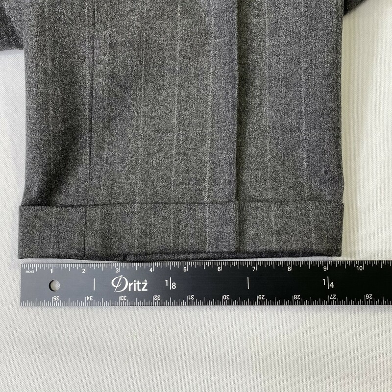 Barneys New York, Gray, Size: Large 41LG 34LG light striped jacket and pants suit 90% wool 10% cashmere
