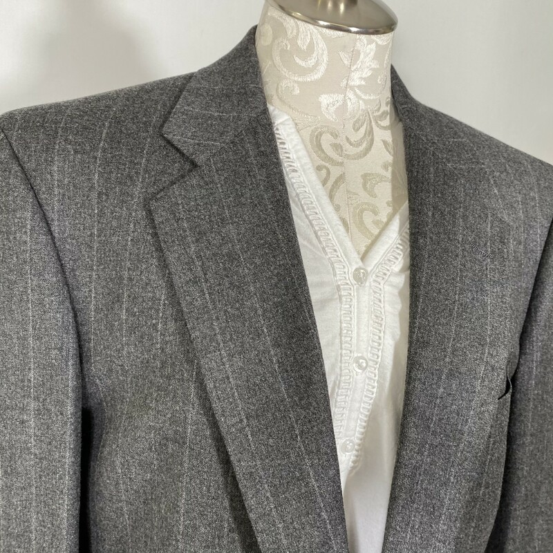Barneys New York, Gray, Size: Large 41LG 34LG light striped jacket and pants suit 90% wool 10% cashmere