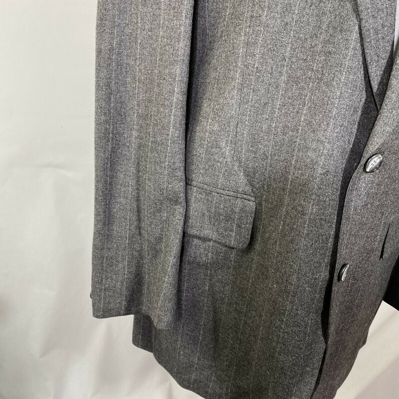 Barneys New York, Gray, Size: Large 41LG 34LG light striped jacket and pants suit 90% wool 10% cashmere