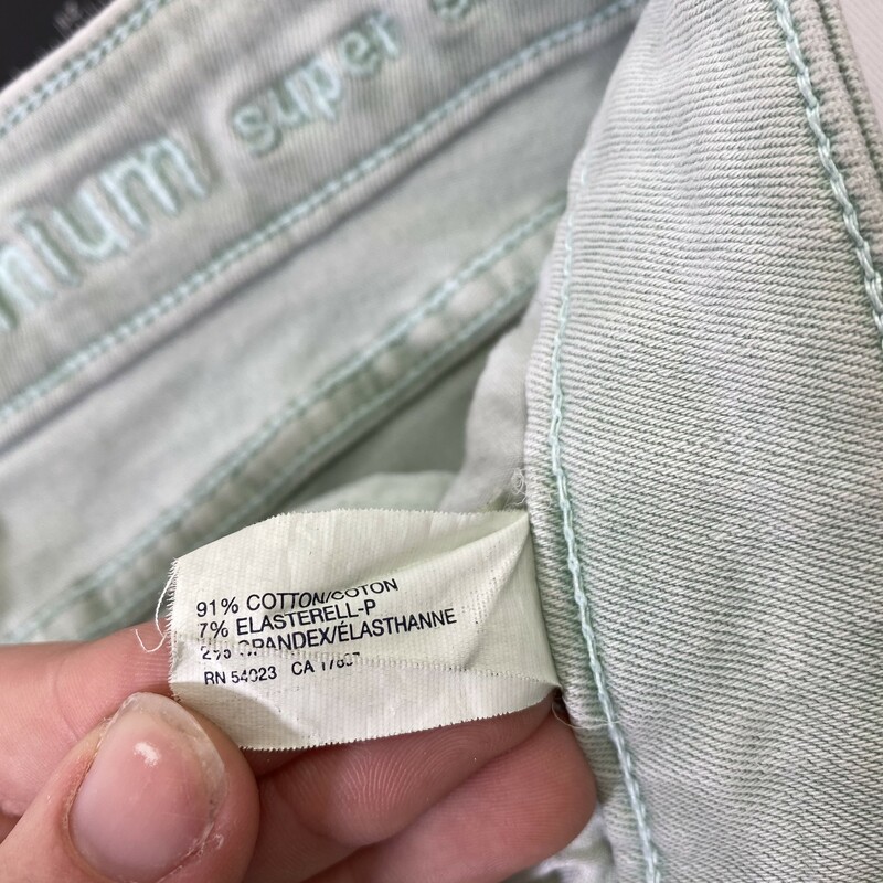 Gap Super Skinny Crop, Green, Size: 2 light wash mint green premium jeans
