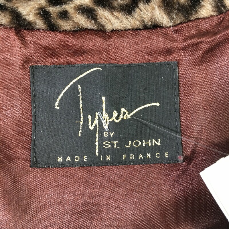 100-0478 Tyber By St. Joh, Brown, Size: Small
knee lenght leopard print faux fur
acrylic/cotton/polyesther
Good Condition