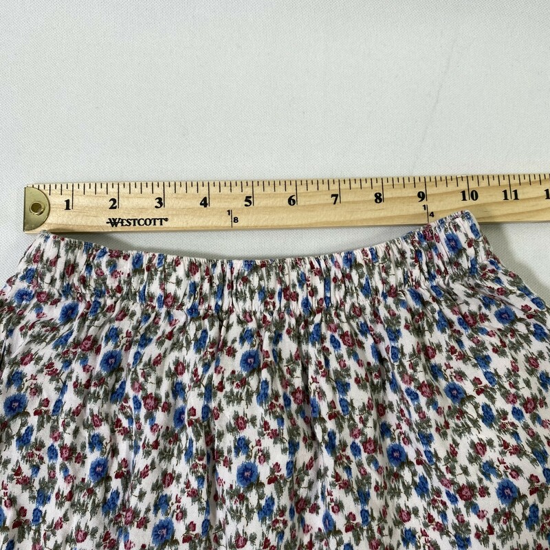 102-235 Abercombie, Floral, Size: XS short floral skirt w/ elastic waist 100% Viscose