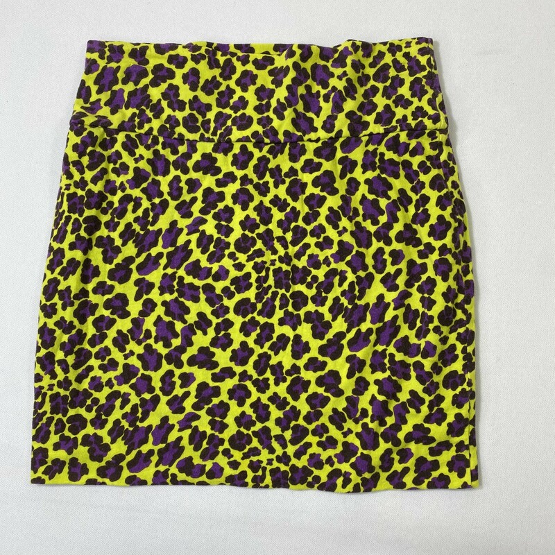 125-014 Delias, Green, Size: Medium green purple and brown cheetah print skirt 95% cotton 5% spandex  good