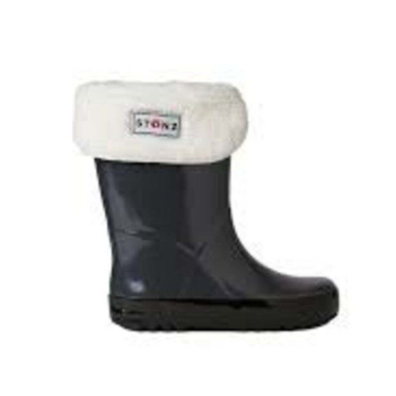Stonz Rain Bootz, Grey, Size: 6T
Stonz are made with natural rubber and are 100% waterproof with soft cotton lining for comfort and function.

Features
Vegan friendly Made with natural rubber
Free from PVC, phthalates, lead, flame retardants and formaldehyde
Extra wide opening makes them easy to put on
Non-slip soles for safe play and Soft cotton inside lining
Soft and flexible natural rubber for increased comfort
Can be layered up with Stonz Rain Boot Liners for extra warmth