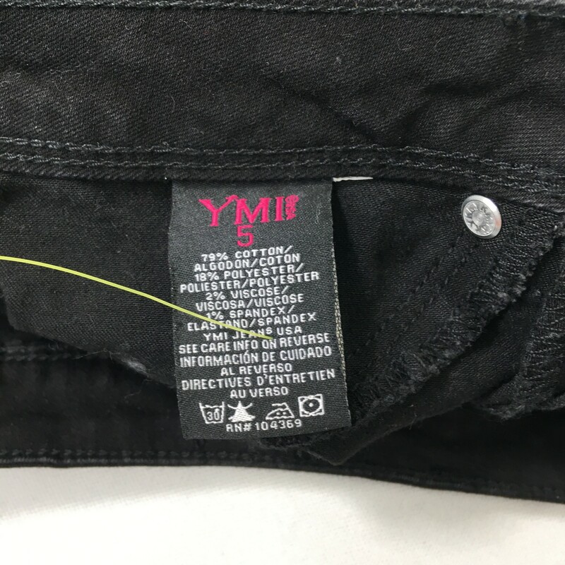 100-179 Ymi Shorts, Black, Size: 5 high rise shorts 79% cotton 18% polyester 2% viscose 1% spandex