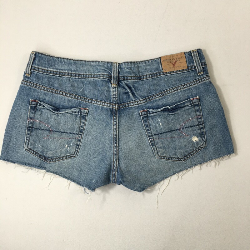 100-172 American Eagle, Blue, Size: 8 100% cotton frayed jean shorts with gem logo on pockets