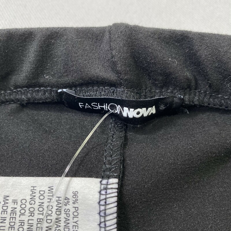 103-200 Fashion Nova, Black Sp, Size: Small 96% polyester 4% spandex