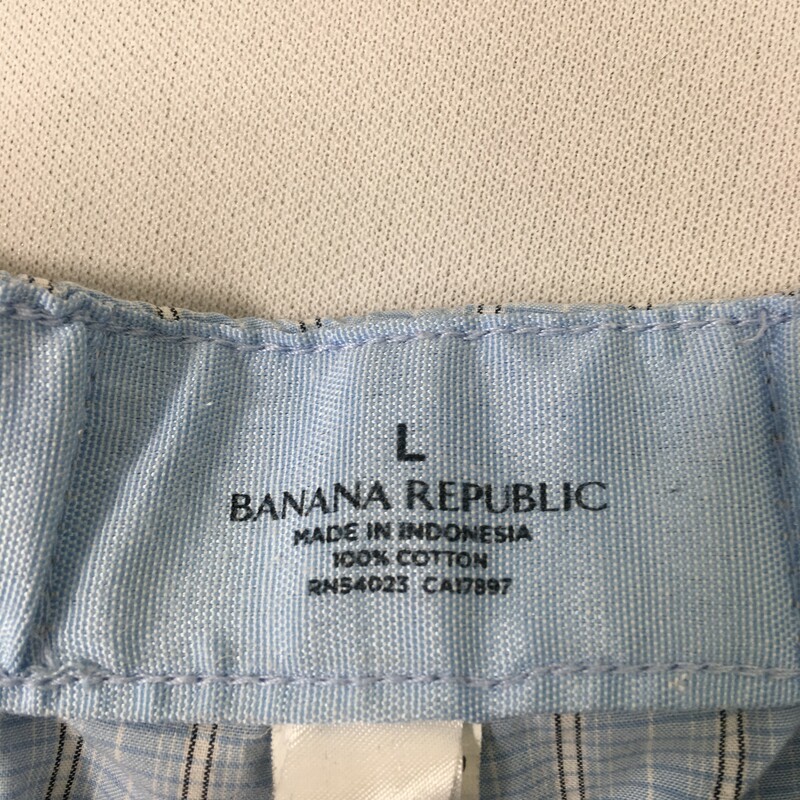 100-744 Banana Republic, Blue, Size: Large Blue and white striped boxer shorts 100% Cotton