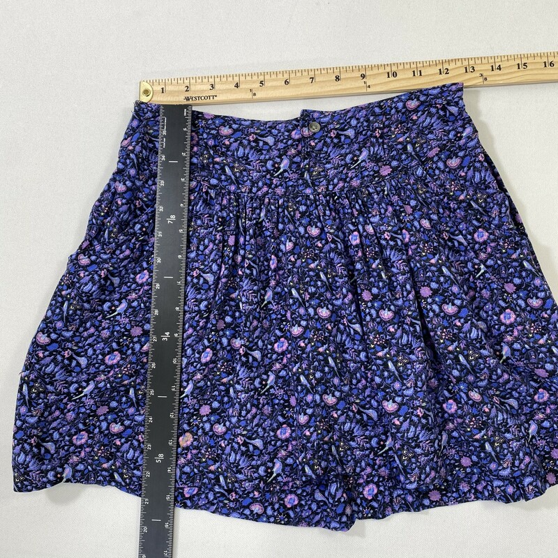 100-741 American Eagle, Purple, Size: Medium Purple floral short skirt 100% Viscose