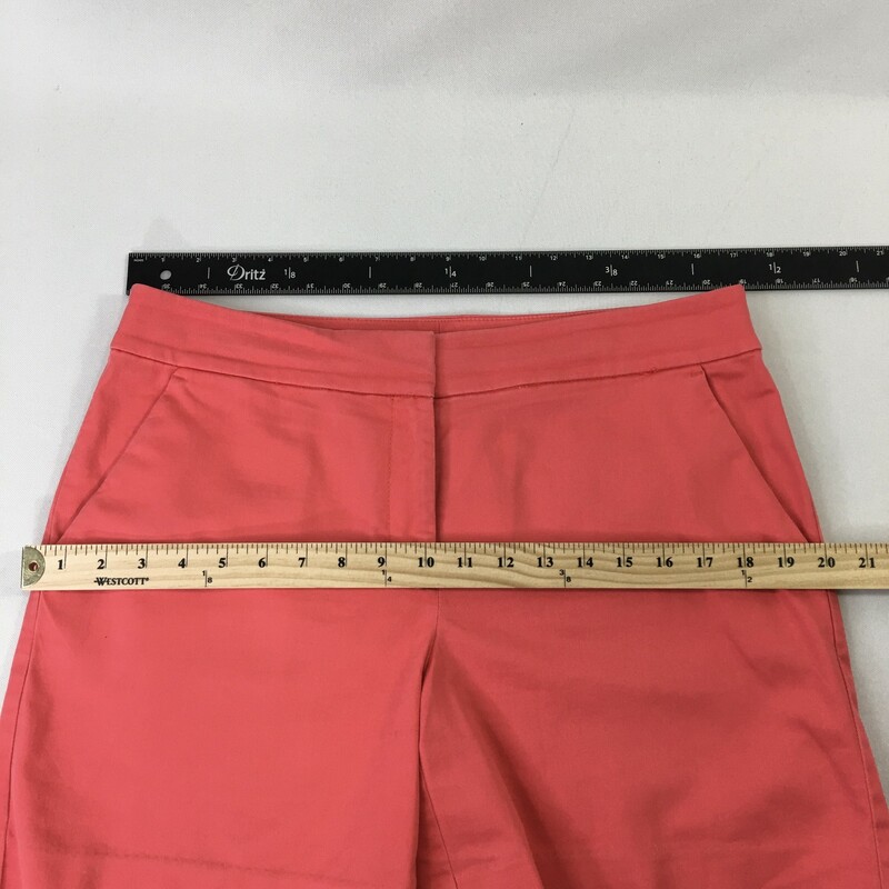102-046 The Loft, Pink, Size: 6 Pink Shorts 97% cotton 3% spandex