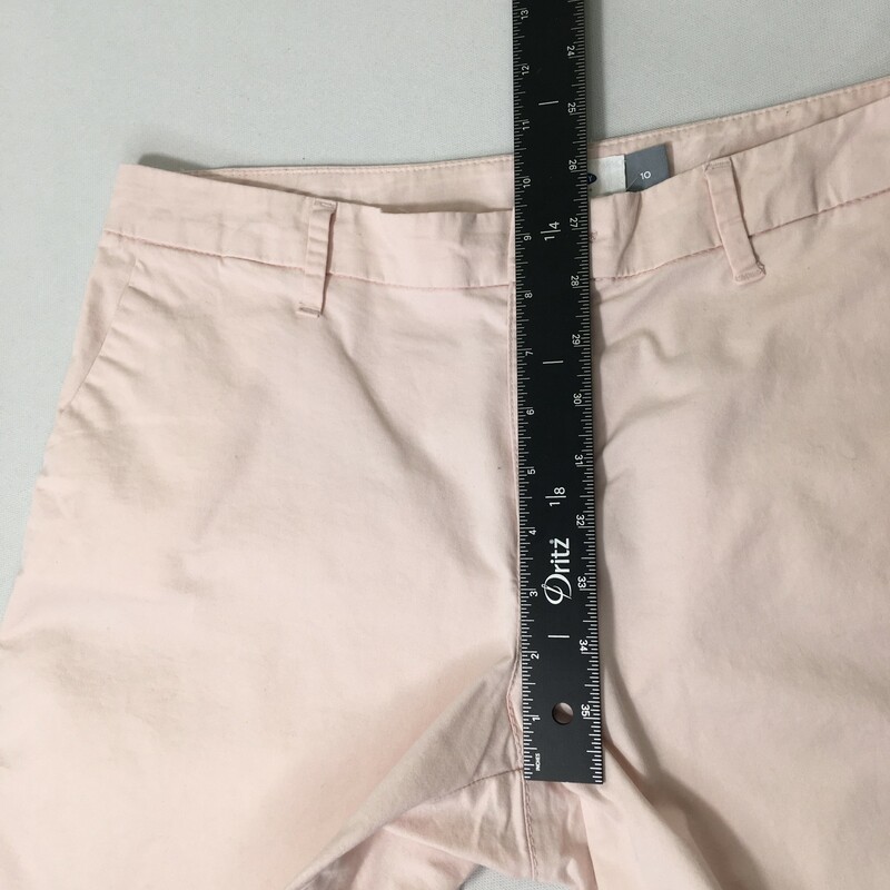 100-206 Old Navy, Pink, Size: 10 pink old navy shorts 97% cotton 3% spandex  good