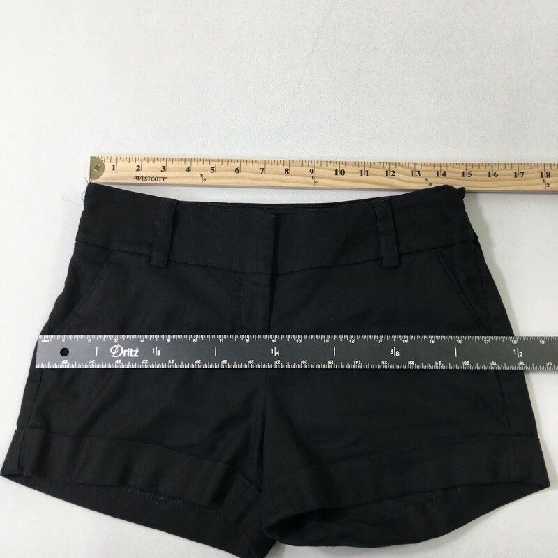 102-247 Express, Black, Size: 2 black linen shorts 52% linen 28% polyester 18% viscose 2% spandex
