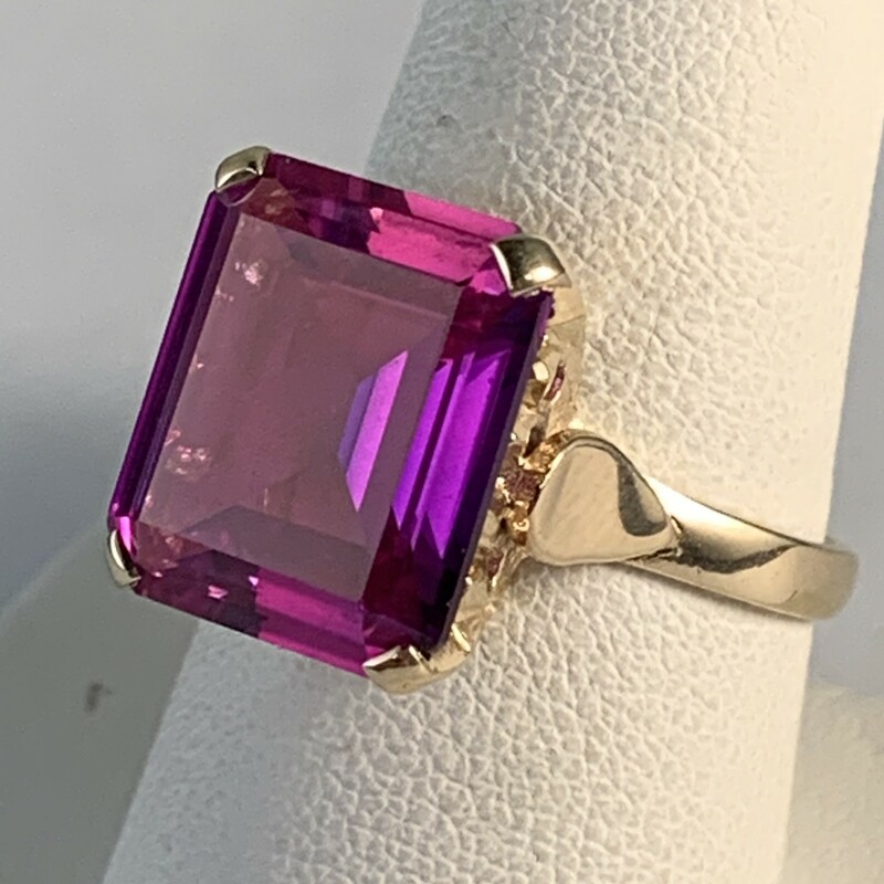Emerald Cut Pink Synthetic Stone Ring<br />
14 Karat Yellow Gold<br />
Filigree Basket Setting<br />
$590
