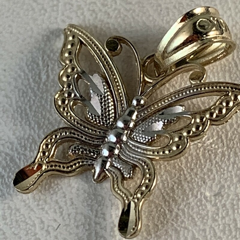 Butterfly Filigree Charm
10 Karat Yellow & White Gold
$90

Chain Available Separately