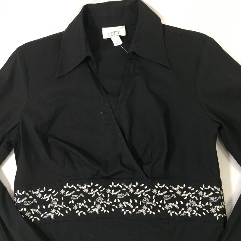 111-021 Loft, Black, Size: 4 Black Button-Up With White Floral Embroidery