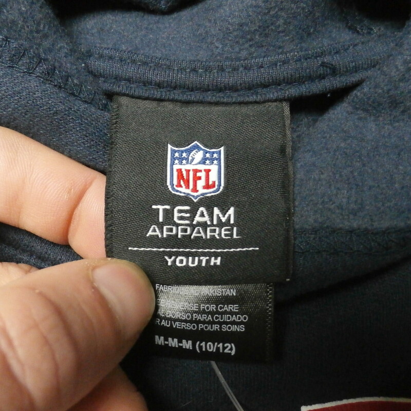 Houston Texans NFL Apparel hoodie blue size YOUTH Medium tags attached #26527
Rating: (see below) 1- Excellent Condition
Team: Houston Texans
Player: n/a
Brand: NFL Apparel
Size: Boy's YOUTH Medium (Measured Flat: chest 18\", length 24\")
Color: Blue
Style: long sleeves; screen printed
Material: 80% cotton 20% polyester
Condition: 1- Excellent Condition: Like new, original tags still attached (see photos)
Item #: 26527
Shipping: FREE