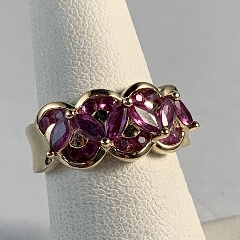 6 Marquise and 14 Round Natural Ruby Band<br />
9.5mm wide at top and tpering to 2.2mm<br />
14 Karat Yellow Gold<br />
$915