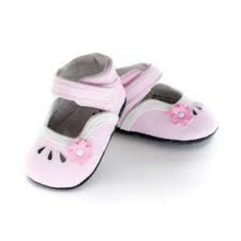 MyMocs - Mia MaryJane, Pink, Size: 0-6M<br />
<br />
We’re in love with these classic Mary-Janes!<br />
<br />
Hand crafted from genuine and vegan leather<br />
Equipped with our signature super-flex sole<br />
Industry-defining 3mm ankle and sole cushioning<br />
Hook and loop closures for a secure and custom fit<br />
Perfect for indoor or outdoor use