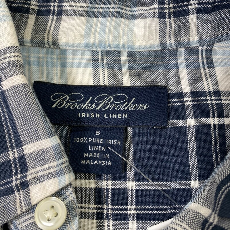 114-080 Brooks Brothers, Blue Pla, Size: Small<br />
long sleeve blue plaid mens shirt 100% linen