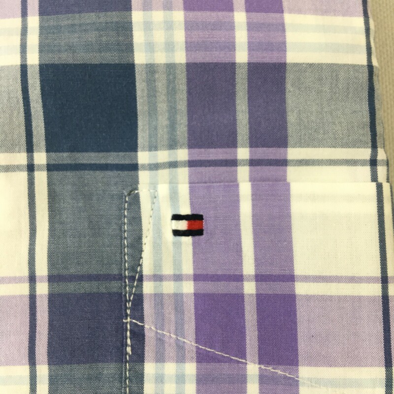 114-012 Tommy Hilfiger, Purple, Size: Medium Purple Plaid Short Sleeve Button-Up 100% cotton