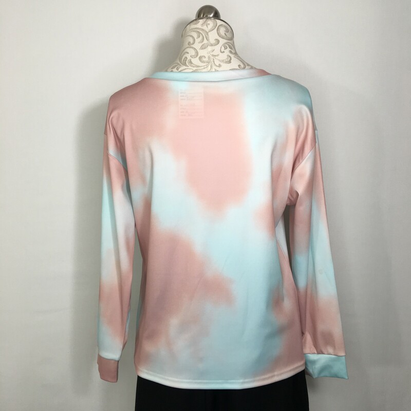 120-417 No Tag, Blue And, Size: Medium<br />
long sleeve blue and pink tie dye v neck shirt no tag  good