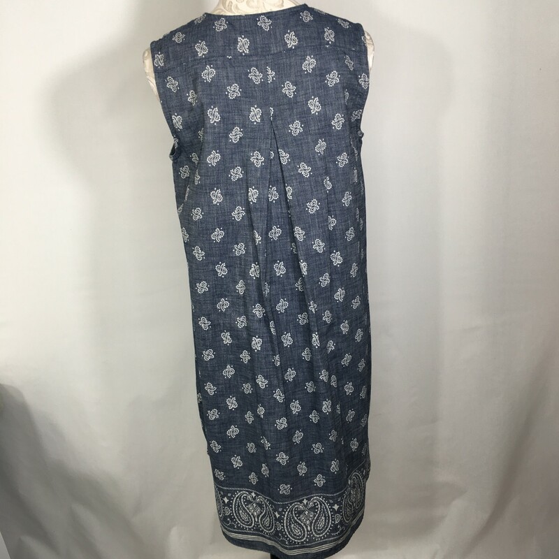 100-761 Gap, Blue And, Size: Medium blue maternity dress with white designs 100% cotton  Good