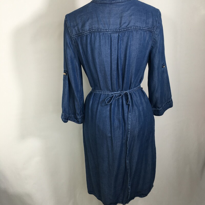 131-002 Liz Claiborne, Blue, Size: 6 mid length sleeve button up denim look dress 100% lyocell