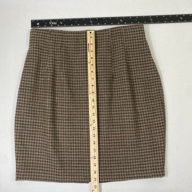 100-313 Patterned Wool Sk, Brown, Size: 16 100% wool