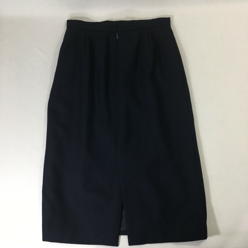 120-504 Bankers Club, Blue, Size: 12 navy blue wool skirt 100% wool  good